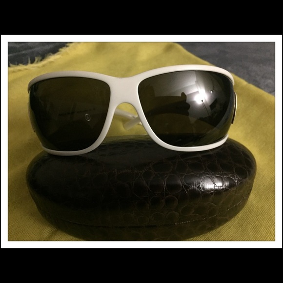 Ralp Lauren Sunglasses - Picture 1 of 7